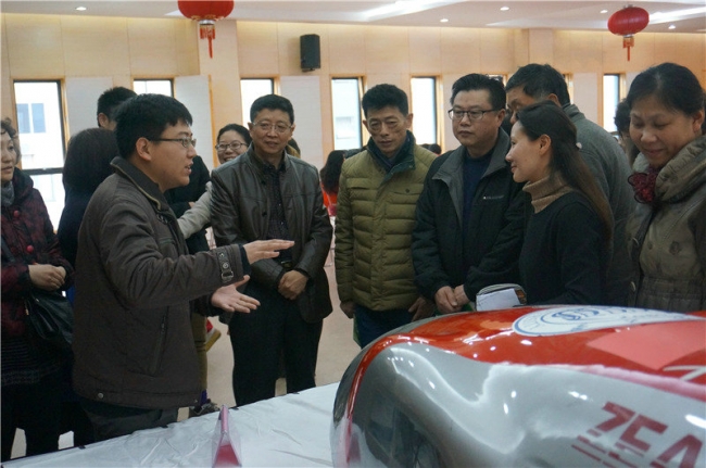 “同济汽车-殷行街道科学商店暨科普创新屋”揭牌1 “同济汽车-殷行街道科学商店暨科普创新屋”揭牌1