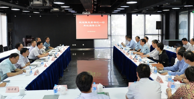 市教委党委书记来校调研 市教委党委书记来校调研